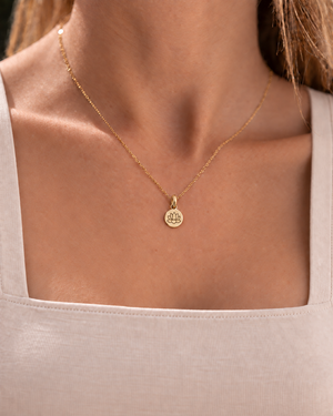 Gold Birth Flower Necklace | Julio (Loto)