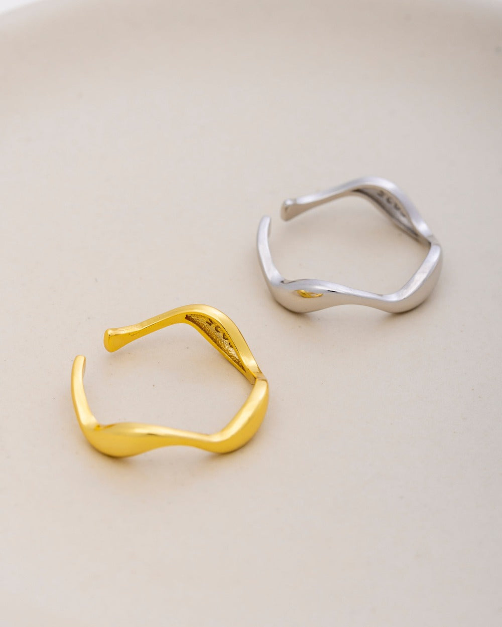 Minimalistic Ring (Plata 925) - Bangili