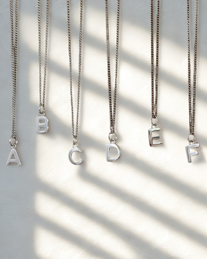 Initial Necklace (Plata 925)