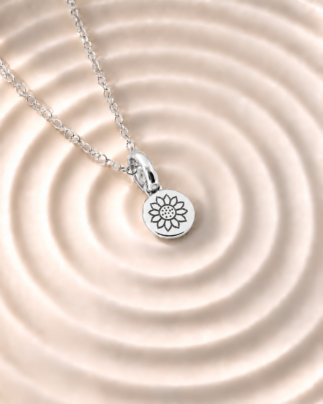 Silver Flower Necklace | Girasol