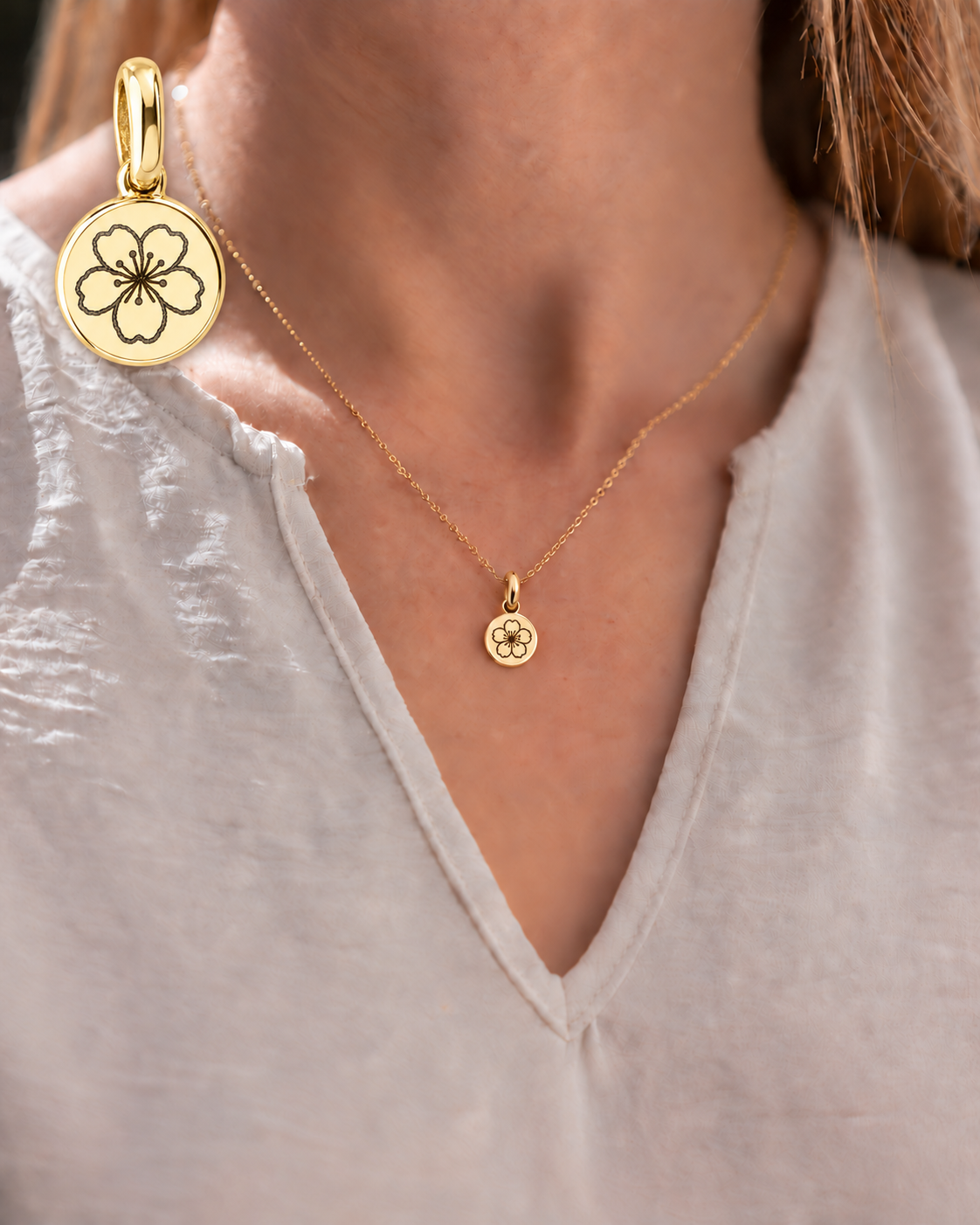 Marzo Birth Flower Necklace | Flor de Cerezo (Gold)