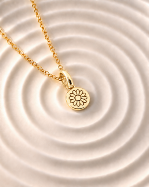 Gold Birth Flower Necklace | Abril (Margarita)