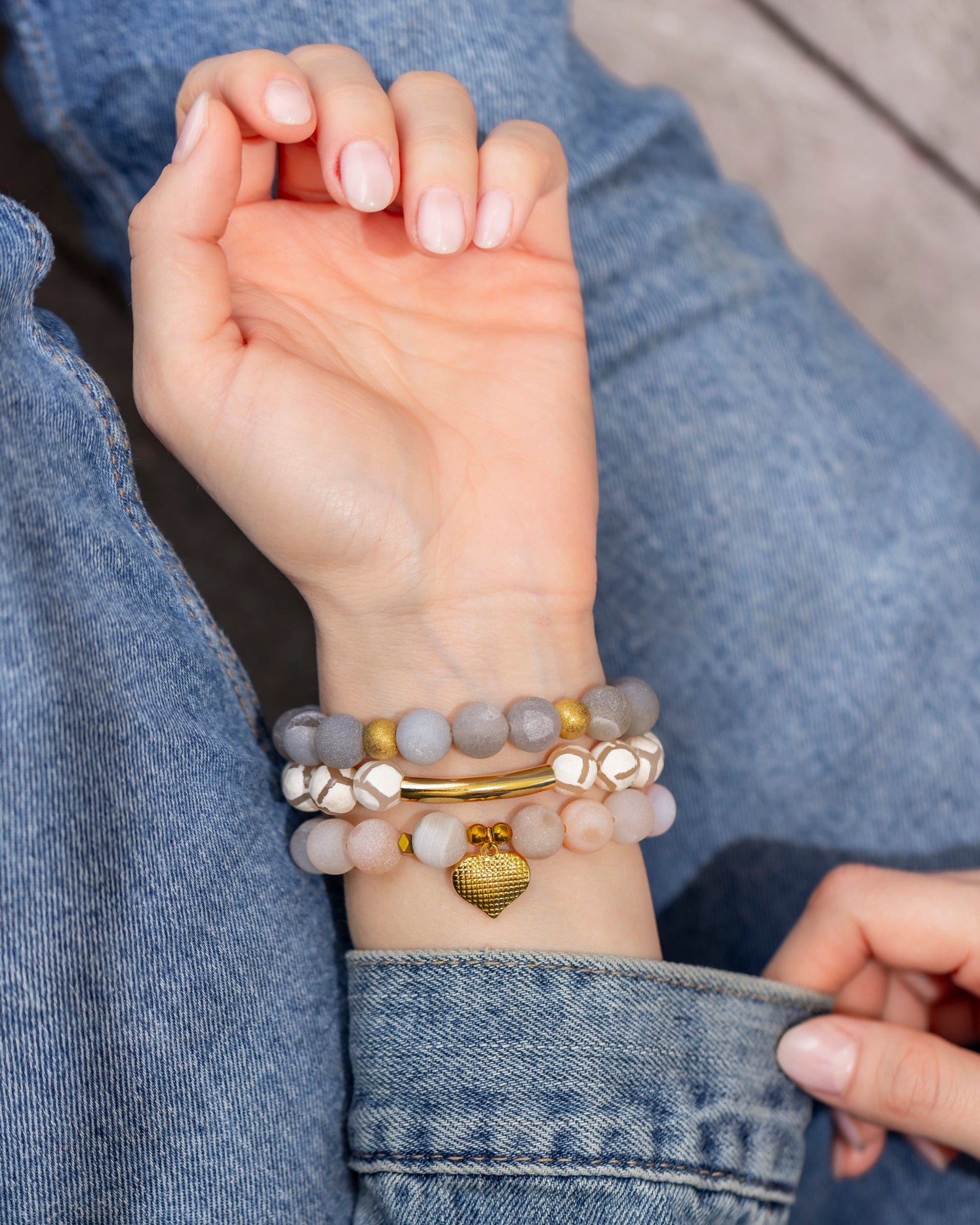Trío de Pulseras de Ágatas Geodas de Druzy y Ágata Tibetana con Dije de Corazón - Bangili